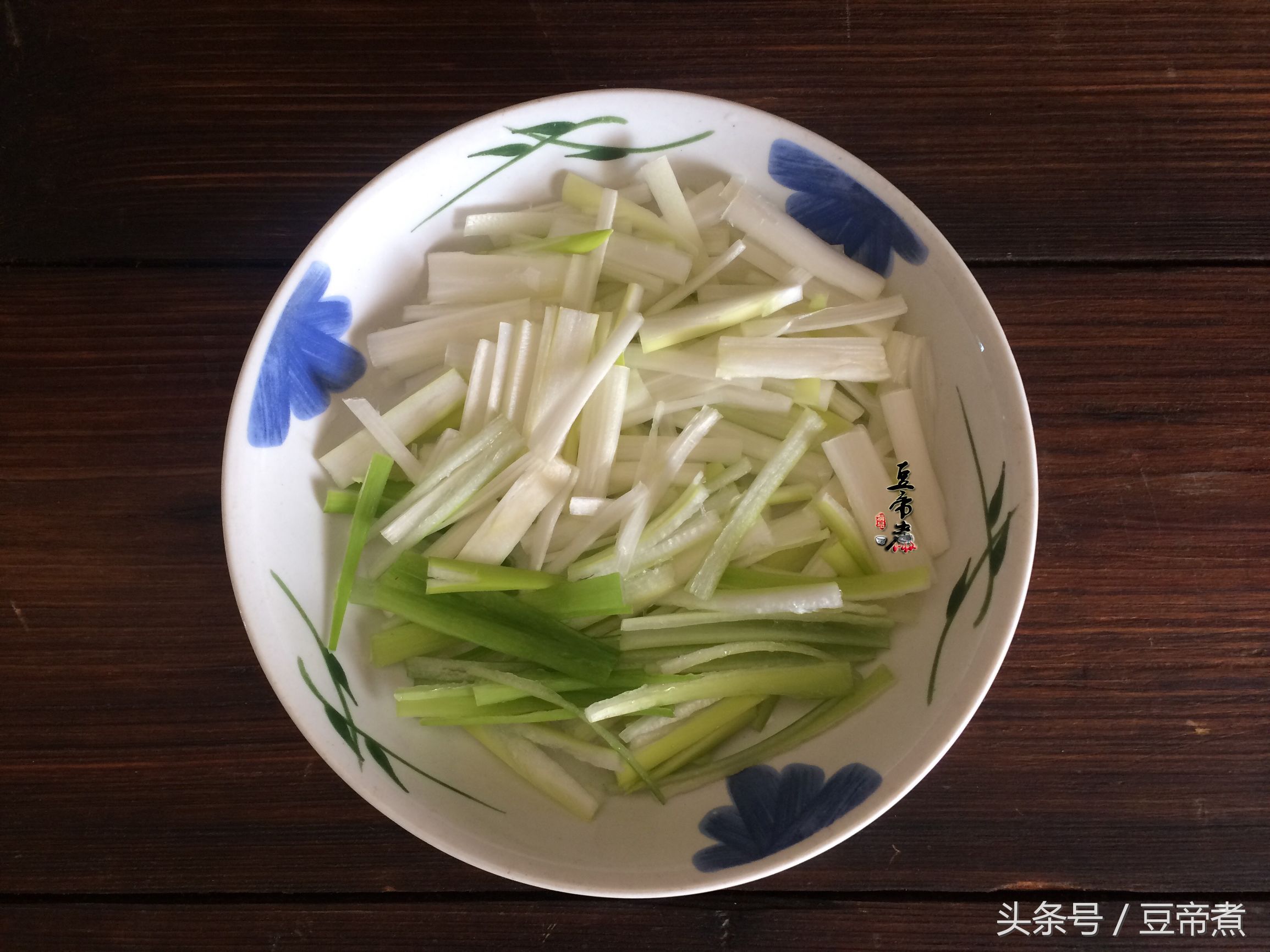 猪肝嫩了好还是老了好,饭店的猪肝汤如何做嫩而不腥