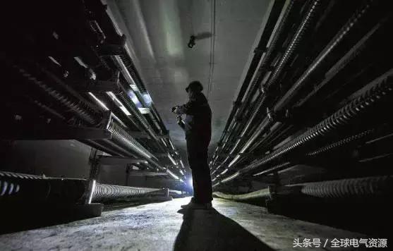 一分钟搞懂各种输电铁塔！