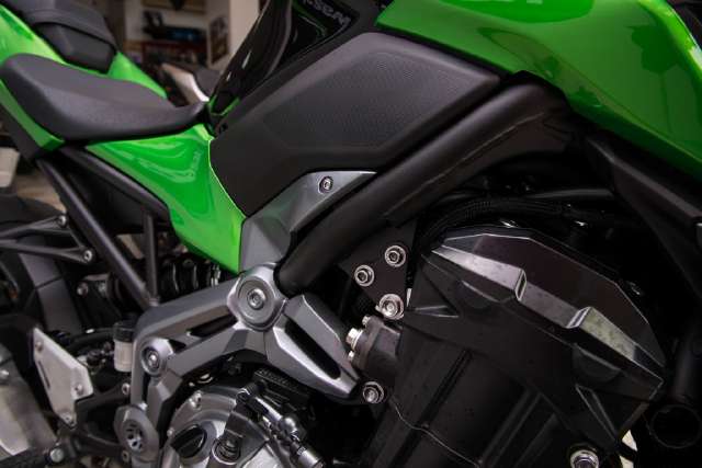 川崎z系列新款,川崎z900四缸重机