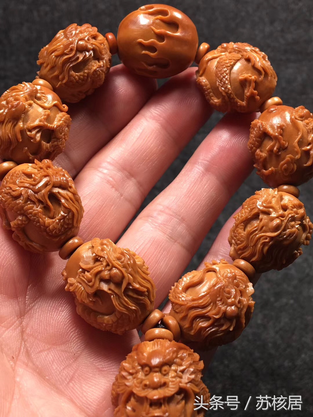 橄榄核雕有几种雕工工艺,橄榄核核质决定价格还是雕工