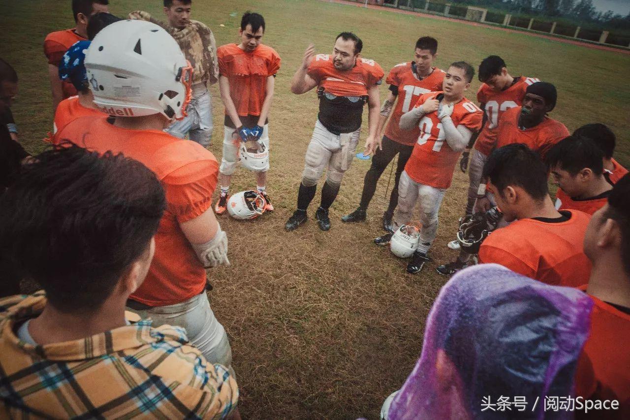 中国人不玩橄榄球的原因,为啥中国人不玩美式橄榄球