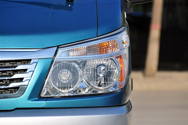 金杯快运实用型,金杯快运的优点和缺点