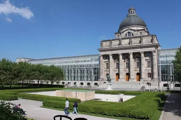 慕尼黑完整版多少分钟,慕尼黑空难详解