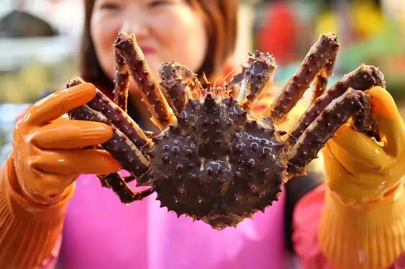 这里可能是唯一能够满足你吃到巨无霸海鲜和偶遇Runningman的地方了！