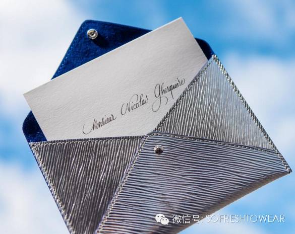 买钱包买拉链的还是不拉链的,买钱包