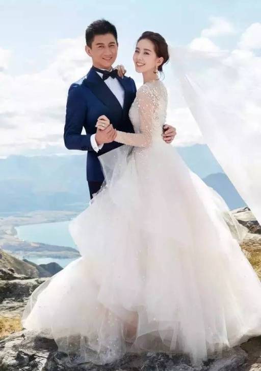 明星结婚伴郎伴手礼实用,明星结婚准备伴手礼