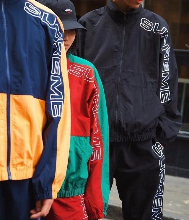 来看看高中时期的校服吧,来看看高中的校服