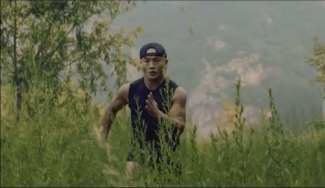 一龙最近两场被谁ko了,一龙铁腿比武视频完整版