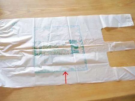 收纳衣服塑料袋技巧,家庭塑料袋怎么收纳