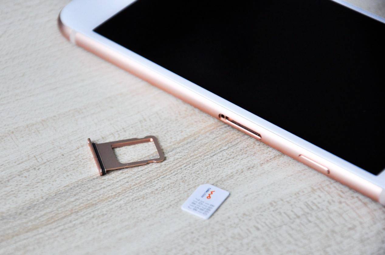 买不起的iphone,iphonex比较iphone8