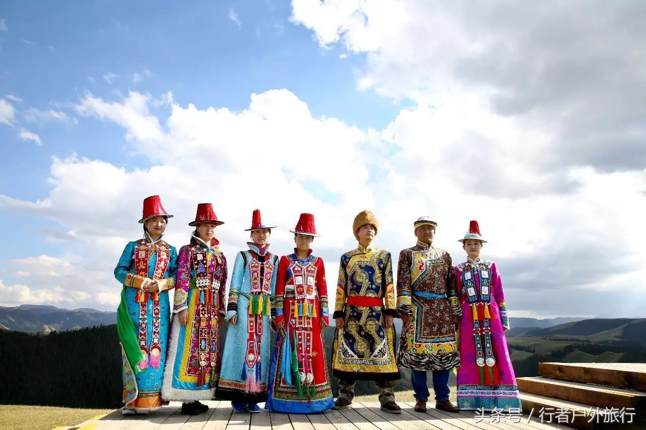 56种民族传统服饰在一起,五十六个民族服饰你更喜欢哪个