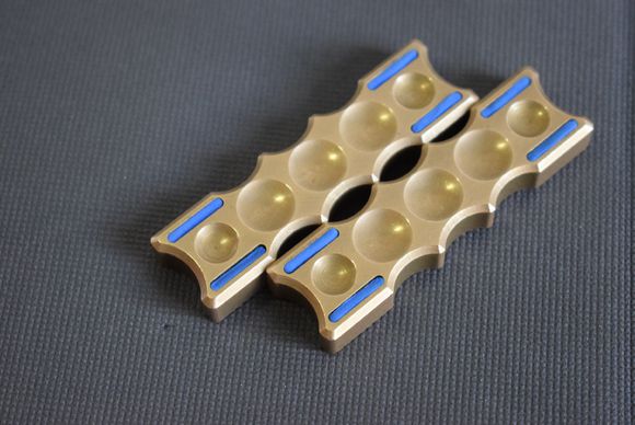 链条指尖陀螺减压玩具,跟指尖陀螺一样的玩具