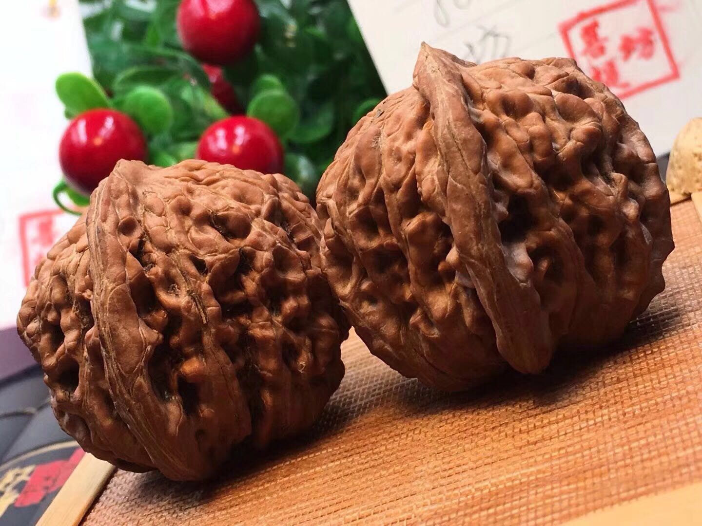 不用过多养护的手串,木质手串冬天盘串注意事项