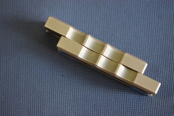 除了指尖陀螺以外的陀螺玩具,多功能黑科技指尖陀螺玩具