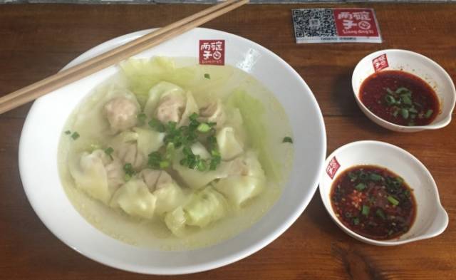 比万圣节更怪米日眼的装扮是重庆这15家店店