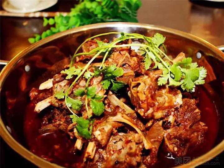 巨型大兔子被人偷吃了,1000种吃兔子的方法