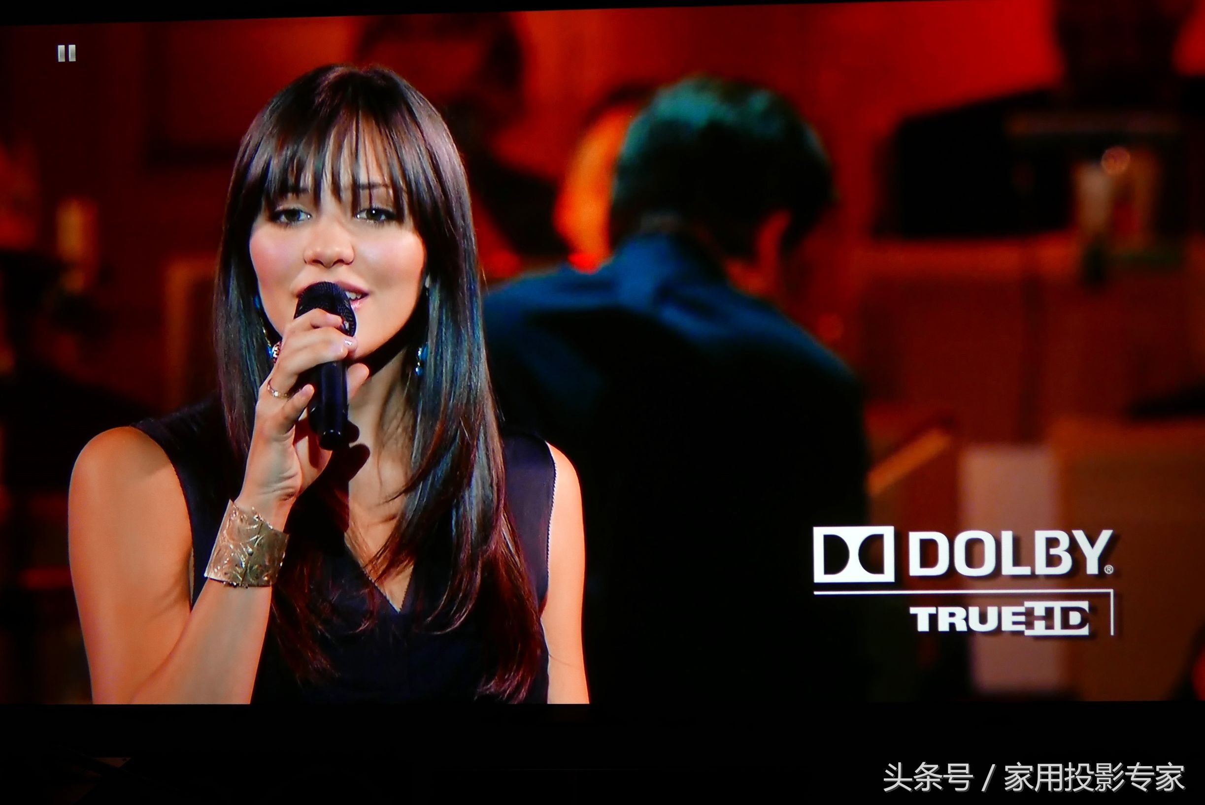 奥图码dlp4k激光投影机,奥图码uhd620深度测评