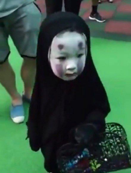 万圣节快乐，我亲爱的女巫婆！