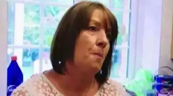 牙齿摔倒掉了一半补牙全过程,一颗牙齿脱落补牙