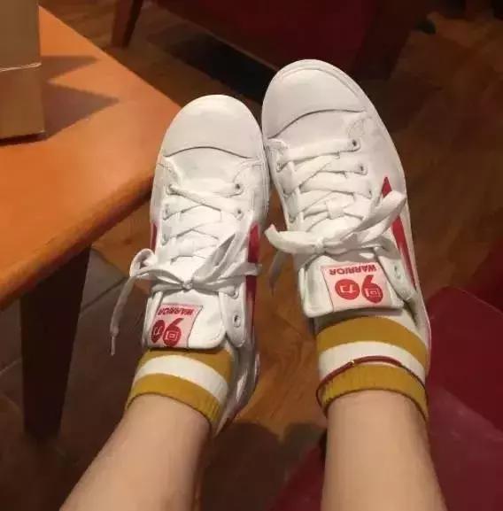 好看的国货小白鞋夏天推荐,好看又舒服的小白鞋秒杀