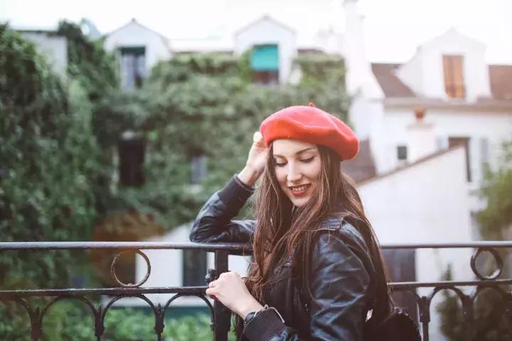 帽子cap英语怎么说,英文的戴帽子用hat还是cap