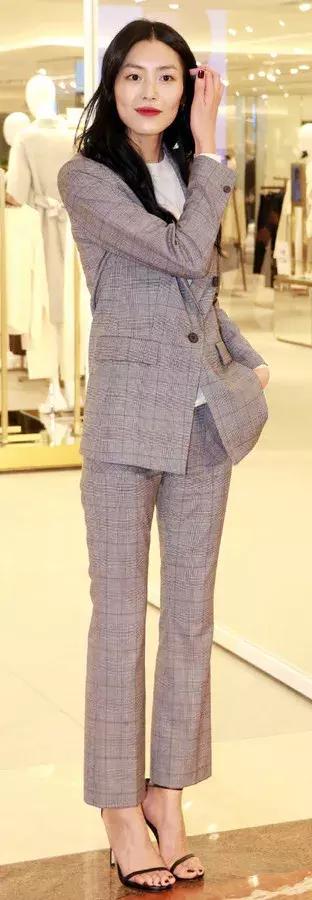 马伊琍大衣造型,高级感风衣女马伊琍同款