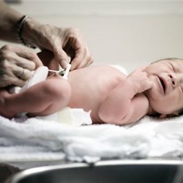 婴儿红屁股护理,怎么样护理婴儿红屁股脱皮