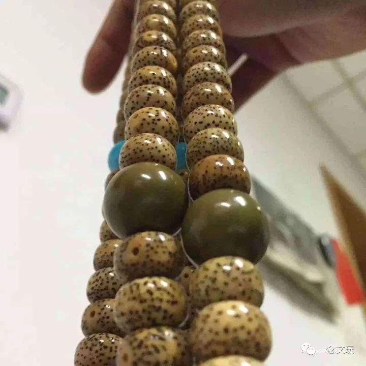 星月菩提灰透正确盘玩方法,星月菩提放黄了如何盘玩和保养