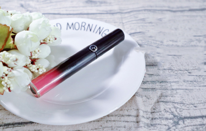 阿玛尼101黑管哑光口红,阿玛尼红管206唇釉深唇试色