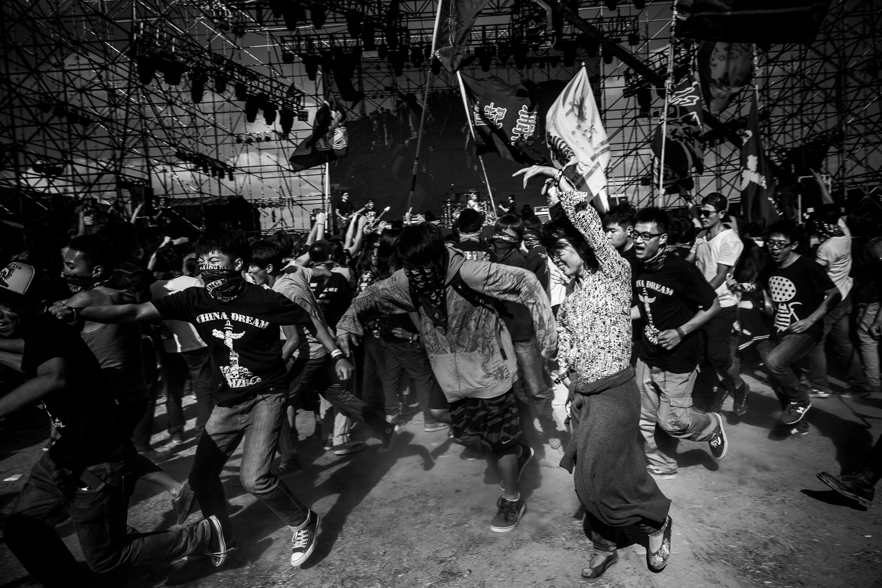 摄影中的大三元是什么,初学摄影一套大三元够用了吗