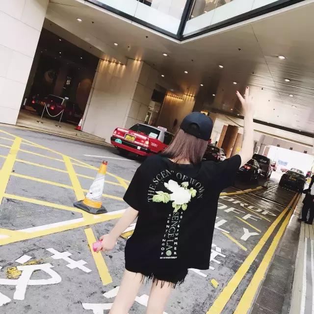 某宝好看衣服店铺推荐,好看不贵的潮牌店