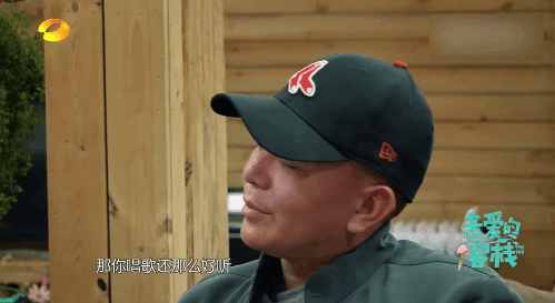 陈翔左耳失聪还能唱歌吗,陈翔耳朵失聪