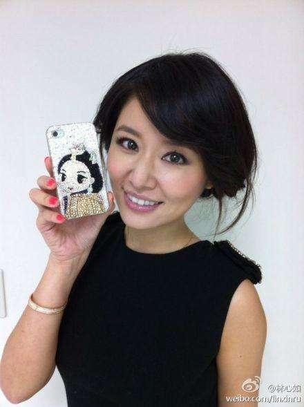 范冰冰粉色的手机壳,唐嫣baby手机壳