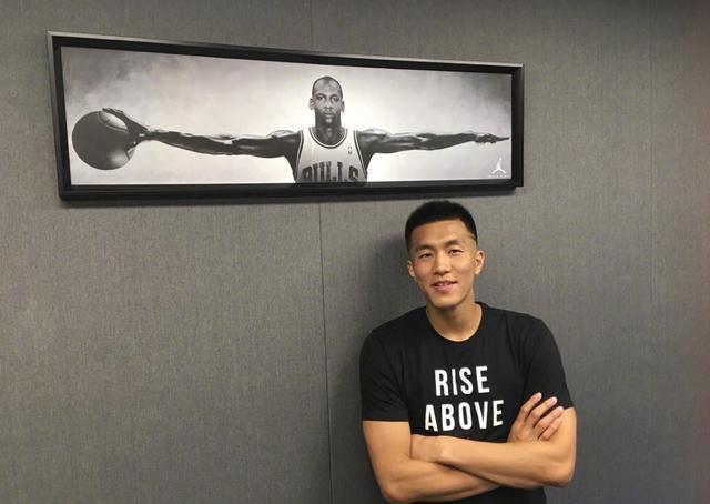 cba郭艾伦转会了吗,cba郭艾伦詹姆斯