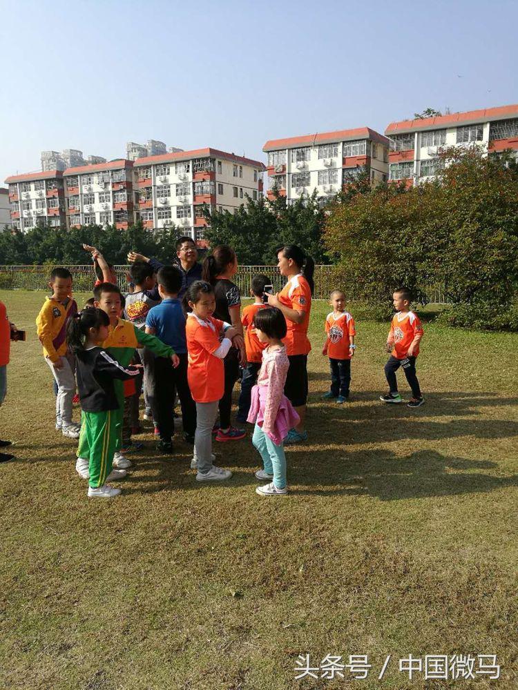 雄鹰少儿足球,早教小小足球运动员