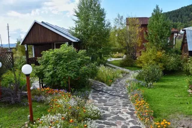 坐火车穿越俄罗斯西伯利亚,欧洲火车途经小镇