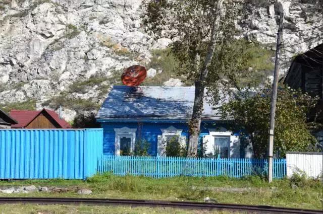 坐火车穿越俄罗斯西伯利亚,欧洲火车途经小镇