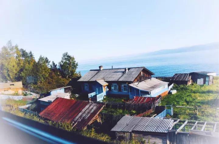 坐火车穿越俄罗斯西伯利亚,欧洲火车途经小镇