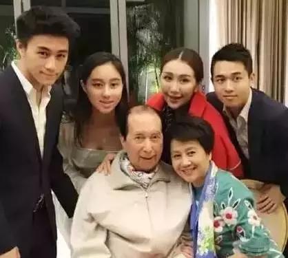 首富之子vs赌王之子，这个麻省理工的学霸才配做你老公！