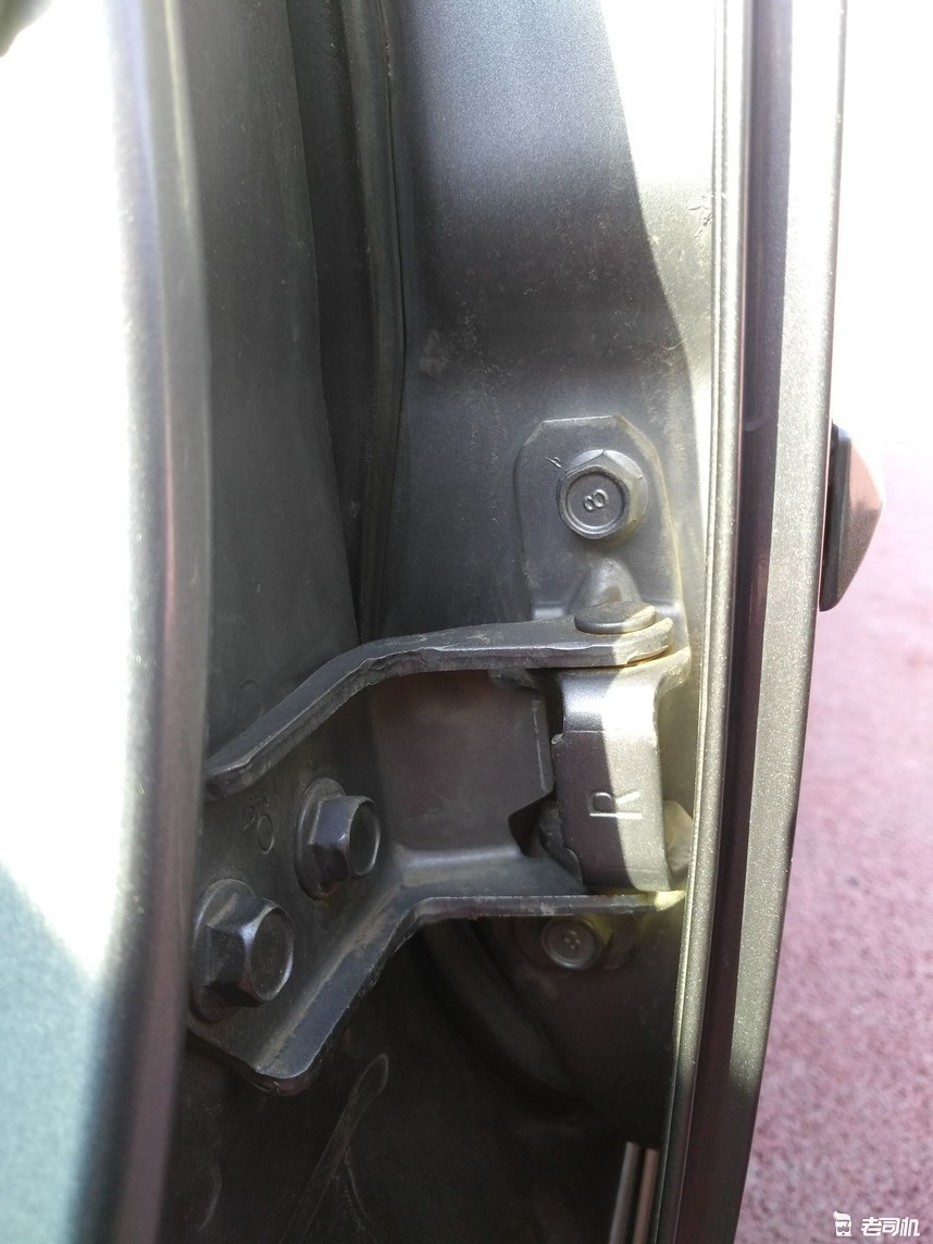 花了3万买一部车,花了3万块钱买了一辆二手车