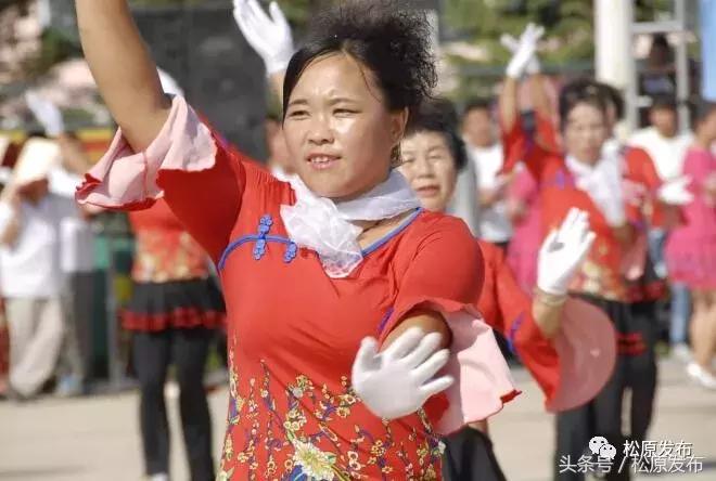 姘存竻澶╄摑,姘存竻澶╄摑鏅編