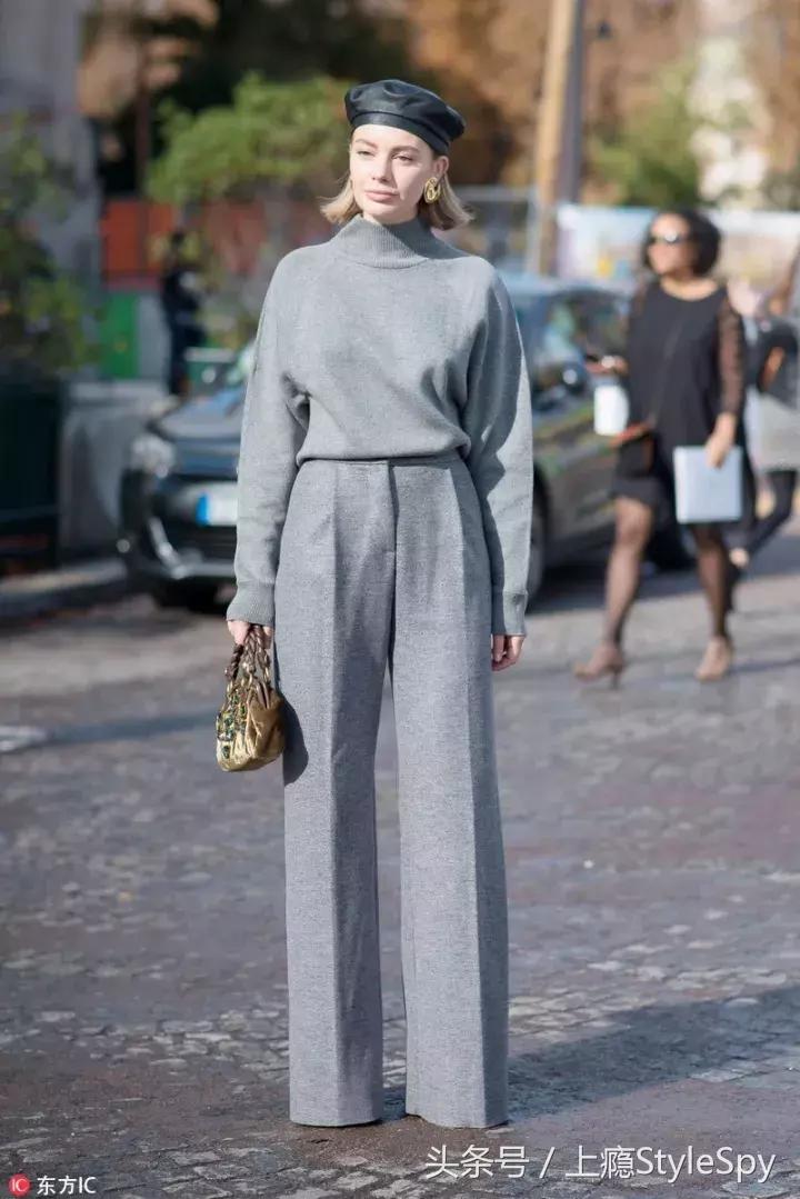 冬天半袖蝙蝠衫毛衣搭配,冬天宽松版的毛衣怎么搭配