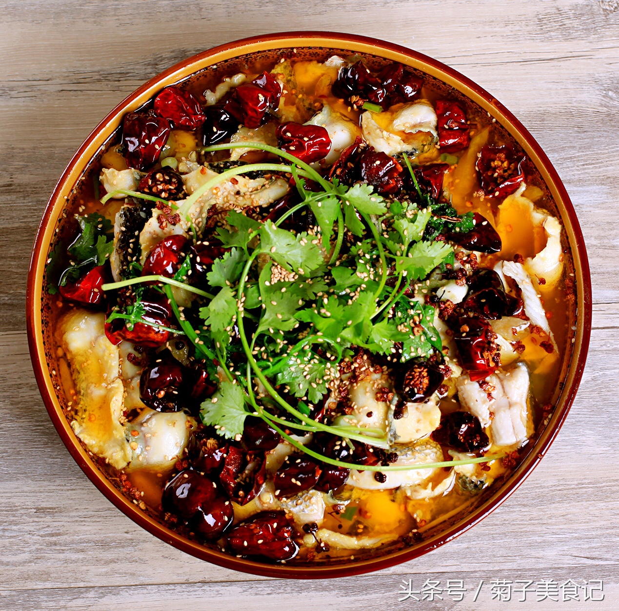 鱼片爽滑细嫩,花鲢水煮活鱼怎么切鱼片