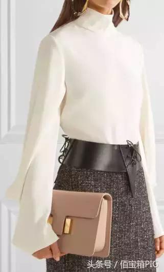 今年最火的包包正品,当下最火的爆款包包