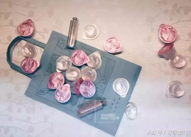 婚礼当天新娘做了一件事下集,新婚之夜新郎做的奇葩事