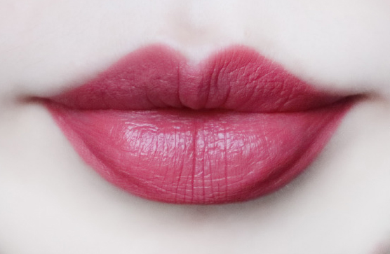 不知道给女朋友买什么色号的口红,直男必备口红100款