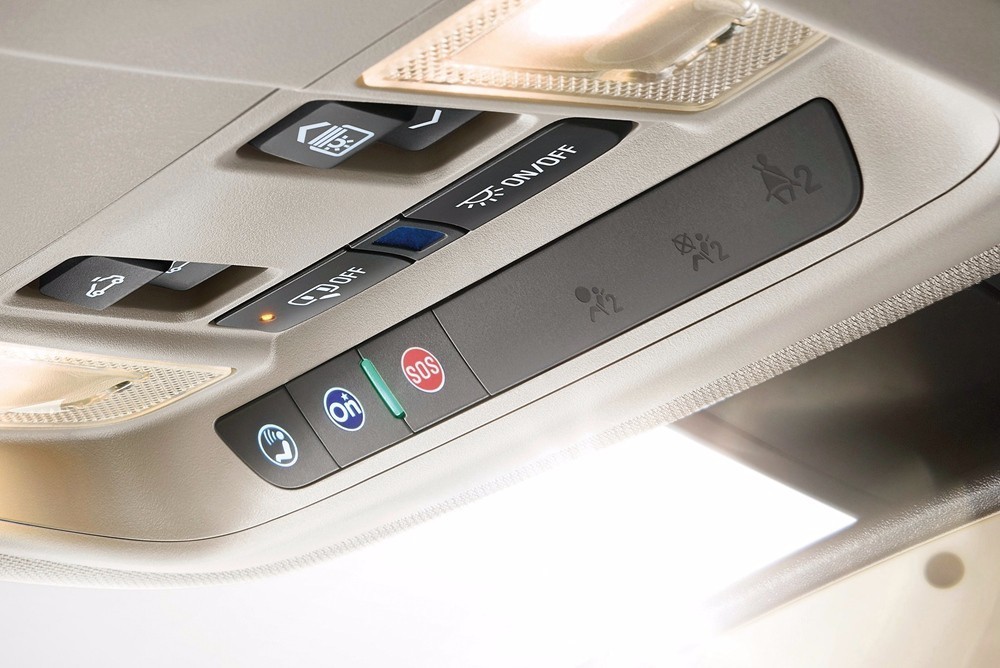 行走边界试驾2016款上汽通用雪佛兰迈锐宝XL1.5T锐耀版