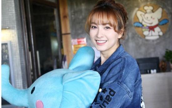 吴昕被主持人夸漂亮,吴昕被赞情商不输