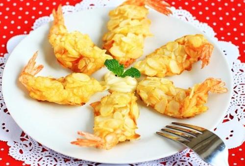 孕妇孕期各阶段如何补充营养,孕期缓解孕吐饮食注意什么