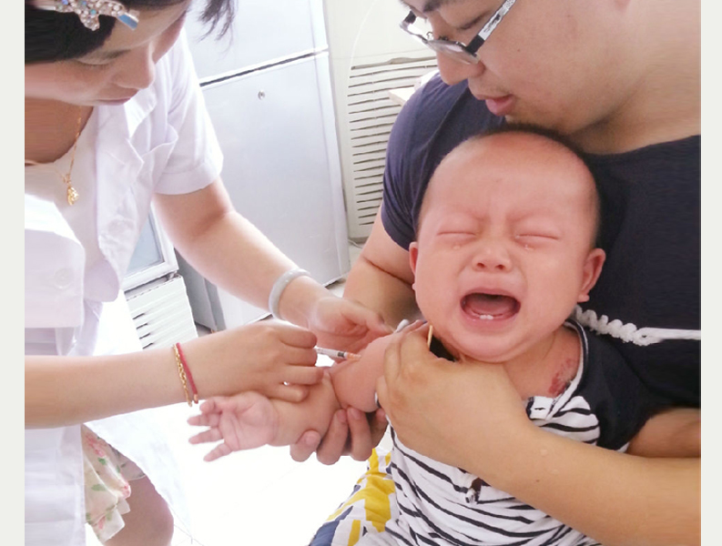 注射针眼处起了小疙瘩,打疫苗的针眼抓破了怎么办